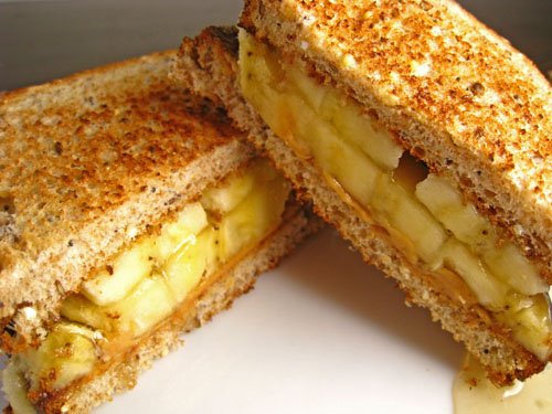 peanutbutter-banana-sandwich